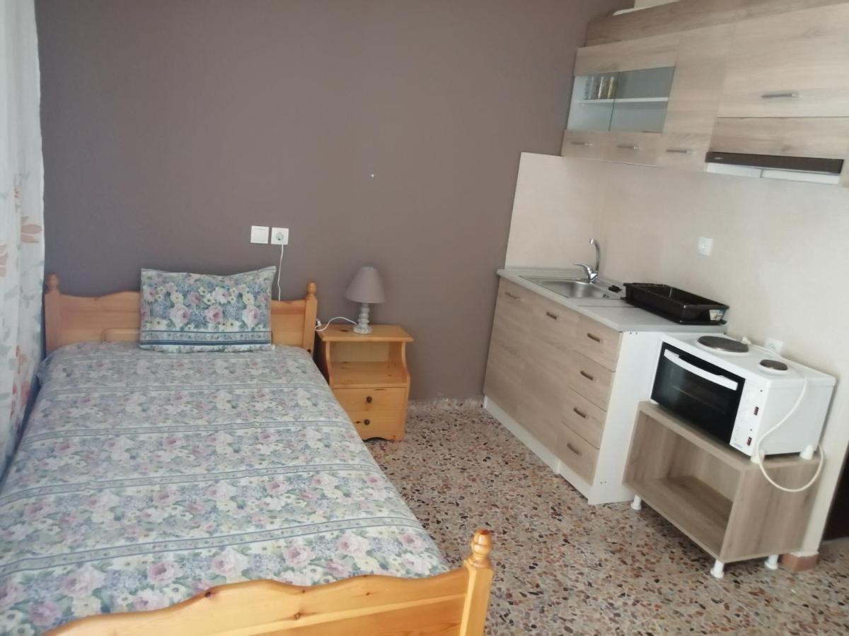 Ο Ακλόνητος Aparthotel Néa Meságkala Buitenkant foto