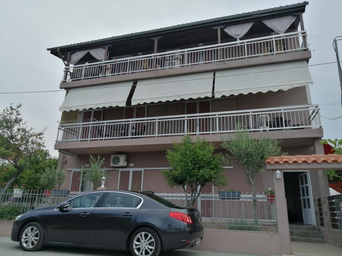 Ο Ακλόνητος Aparthotel Néa Meságkala Buitenkant foto