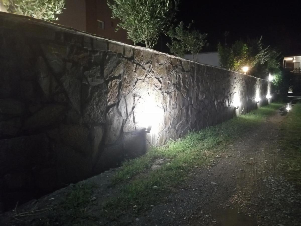 Ο Ακλόνητος Aparthotel Néa Meságkala Buitenkant foto