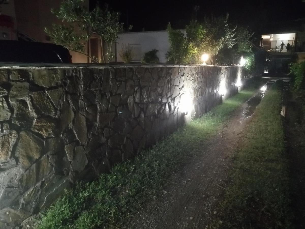 Ο Ακλόνητος Aparthotel Néa Meságkala Buitenkant foto
